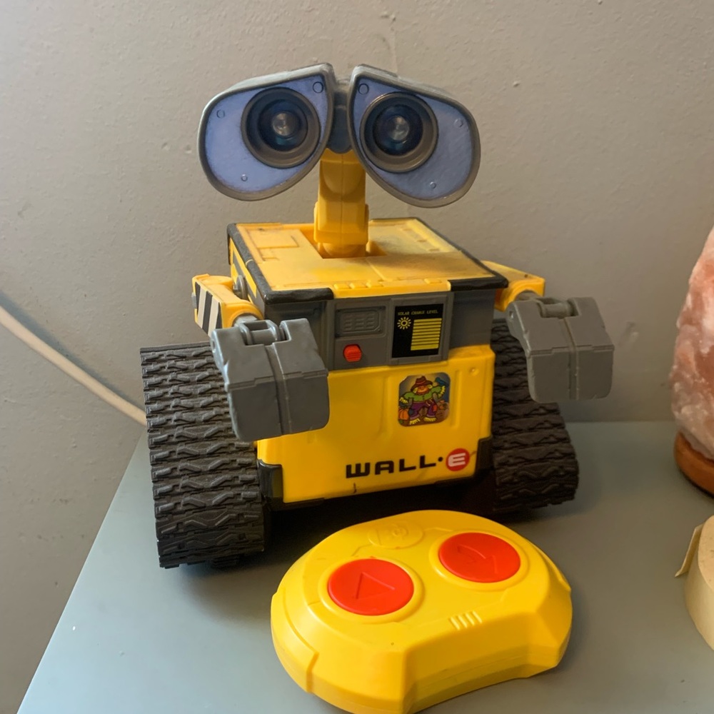 Disney & Pixar Remote Control WALL·E robot
